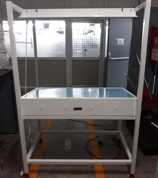 Alttan Işıklı Kalite Kontrol Masası